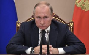 Путин призвал обеспечить стабильную работу автопрома