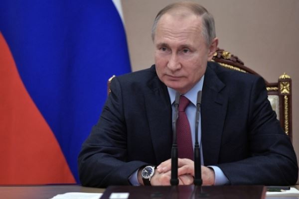 Путин наделил Генштаб полномочиями определять требования к экспортной военной технике