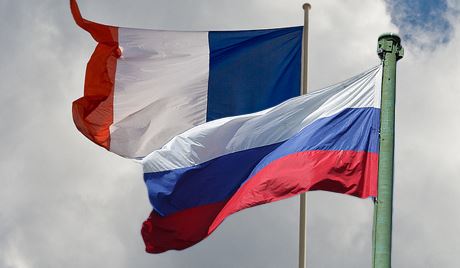 Министры обороны РФ и Франции обсудили борьбу с коронавирусом, контроль над вооружениями